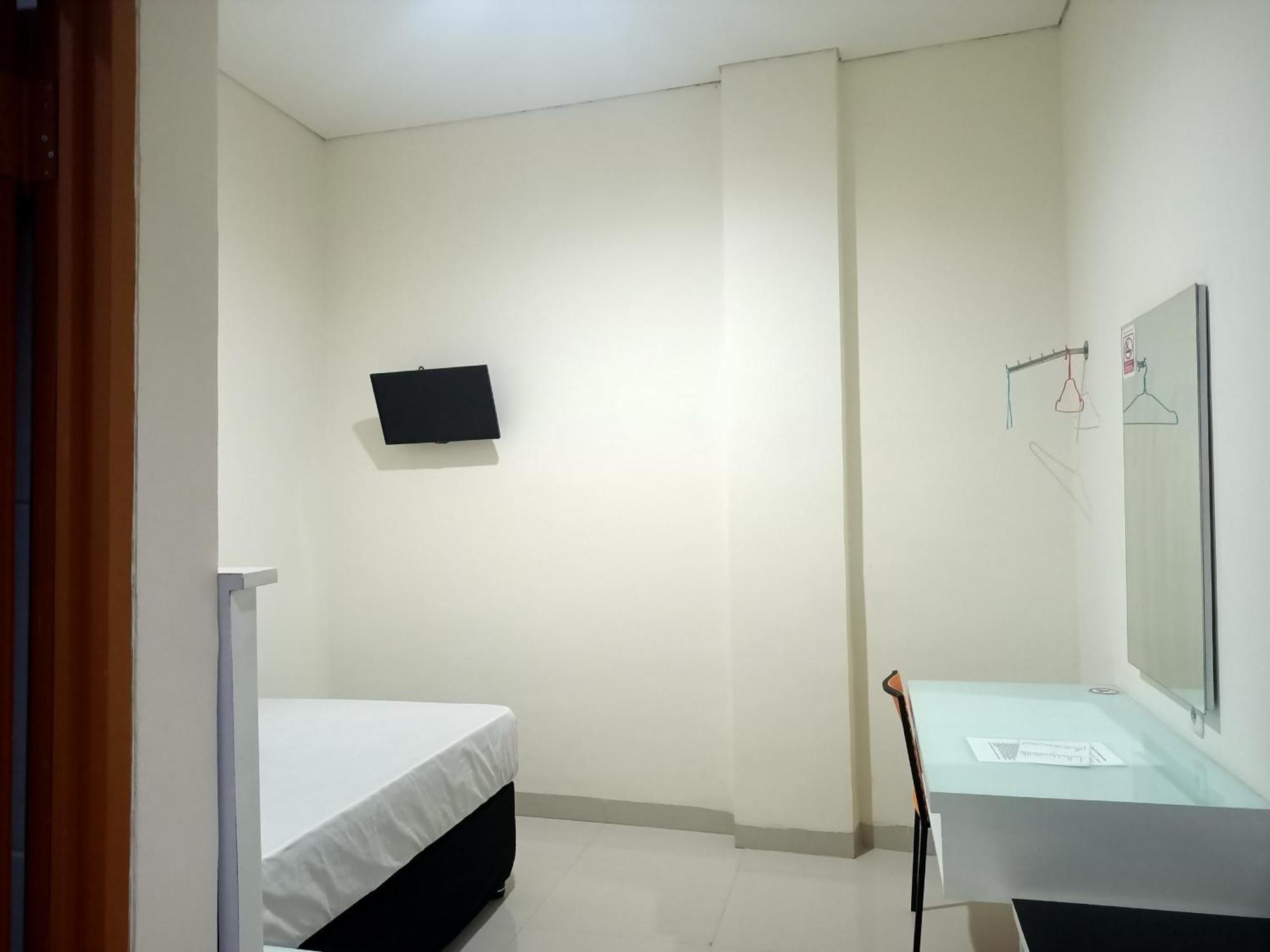 Oyo 93538 Millow Kost Near Gedung Rektorat Iain Parepare Exterior foto